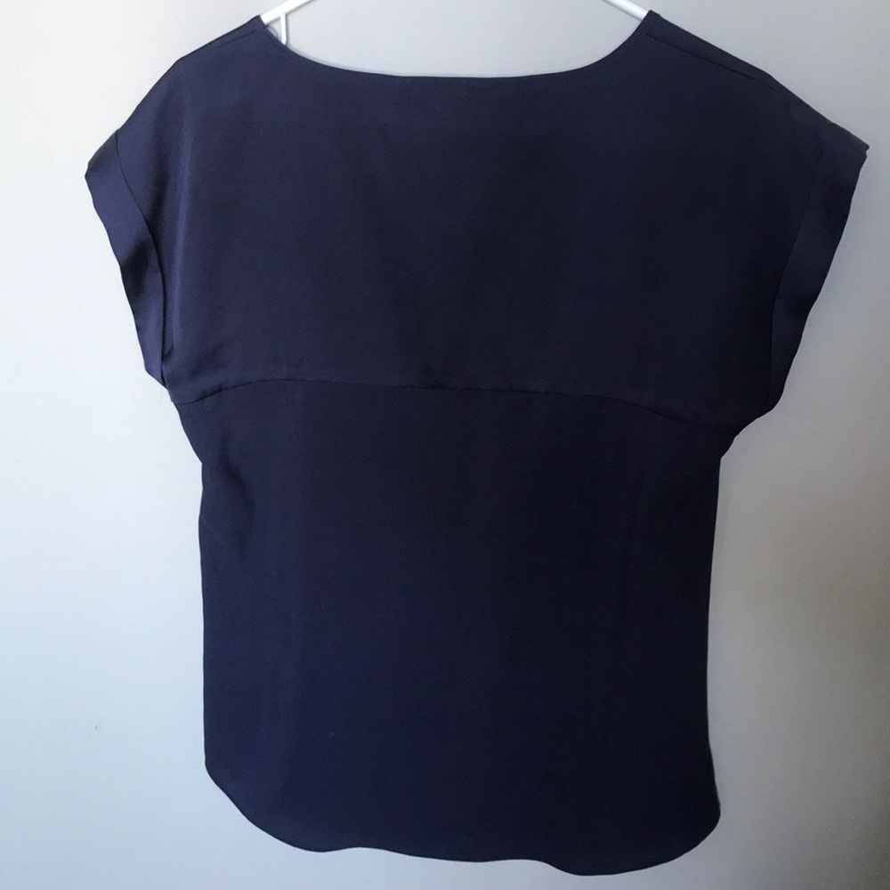 Express Blouse - Picture 2 of 3